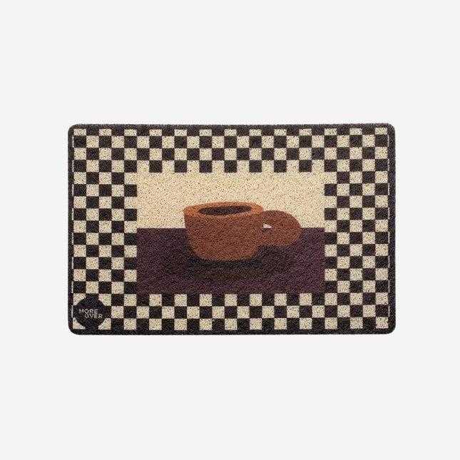 Smart dørmåtte med skaktern og kaffekop