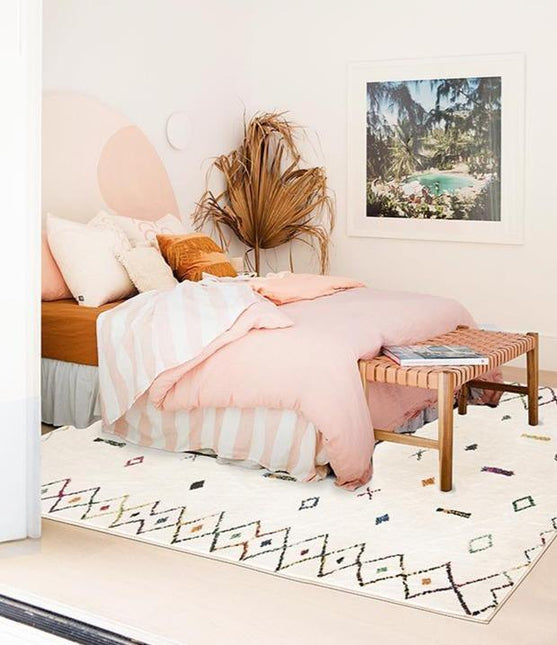 Hvidt etnisk berbertæppe til soveværelse