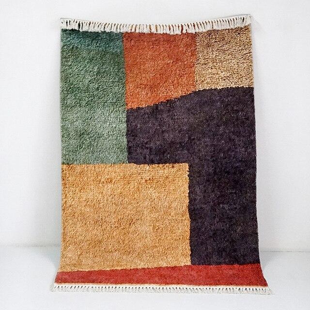 Råhvidt og brunt marokkansk berbertæppe