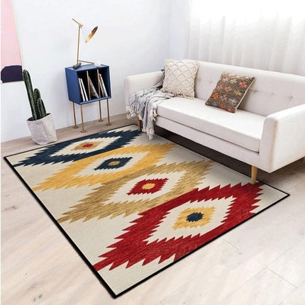 Hvidt gulvtæppe med etnisk design