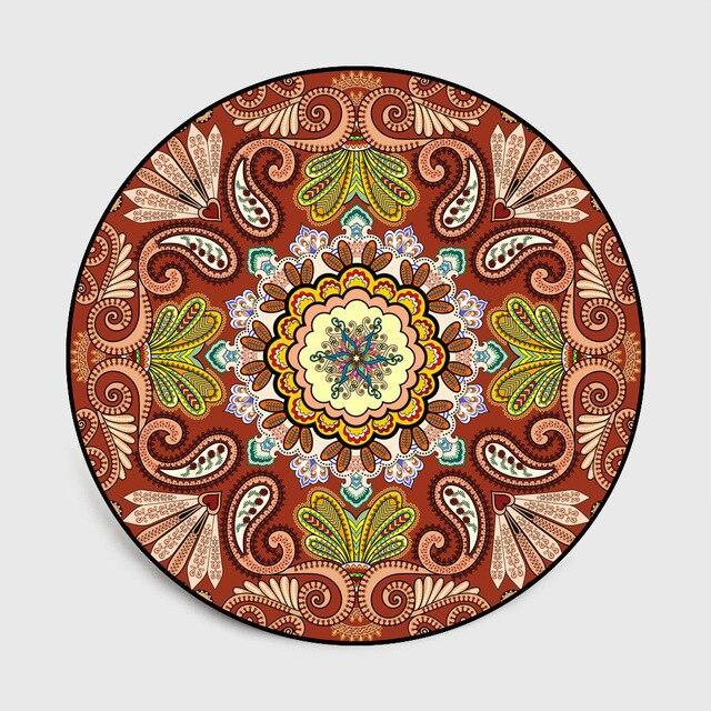 Rundt gulvtæppe i italiensk design