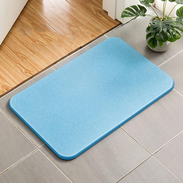 Absorberende bademåtte i naturlig diatomit