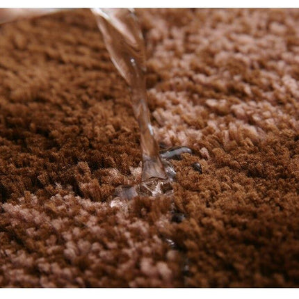 Ekstra absorberende mørkebrun bademåtte