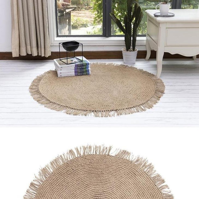 Rundt beige gulvtæppe af jute