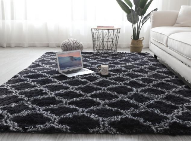 Sort marokkansk tæppe med mønster