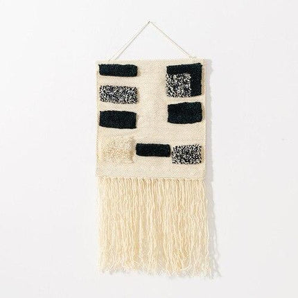 Moderne sort og hvidt vægtæppe