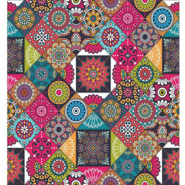 Flerfarvet gulvtæppe i patchwork-stil